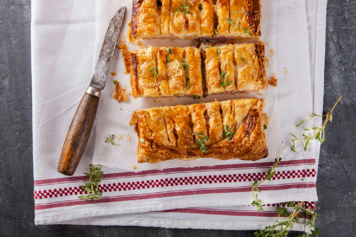 Antipasti facili con pasta sfoglia: 5 idee gustose per un Capodanno indimenticabile