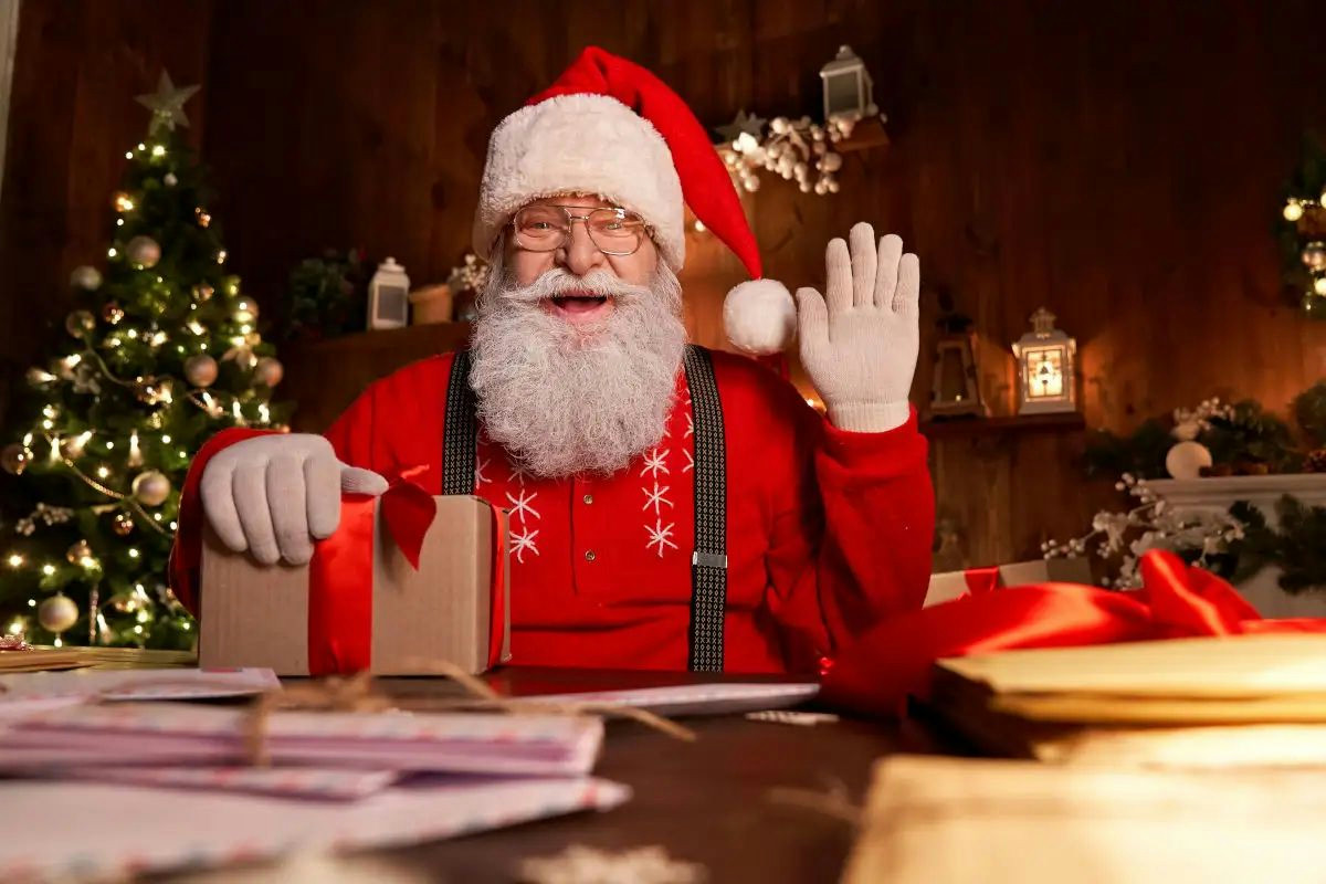 Credi ancora in Babbo Natale? Prepara la lista, sta arrivando proprio per te