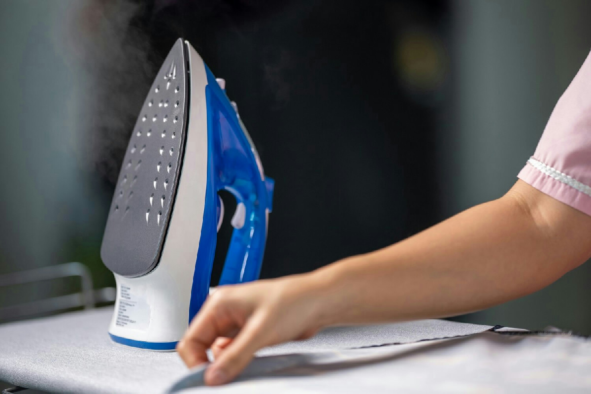 Ferro da stiro a caldaia in inverno: come riduce tempi e fatica nel bucato quotidiano