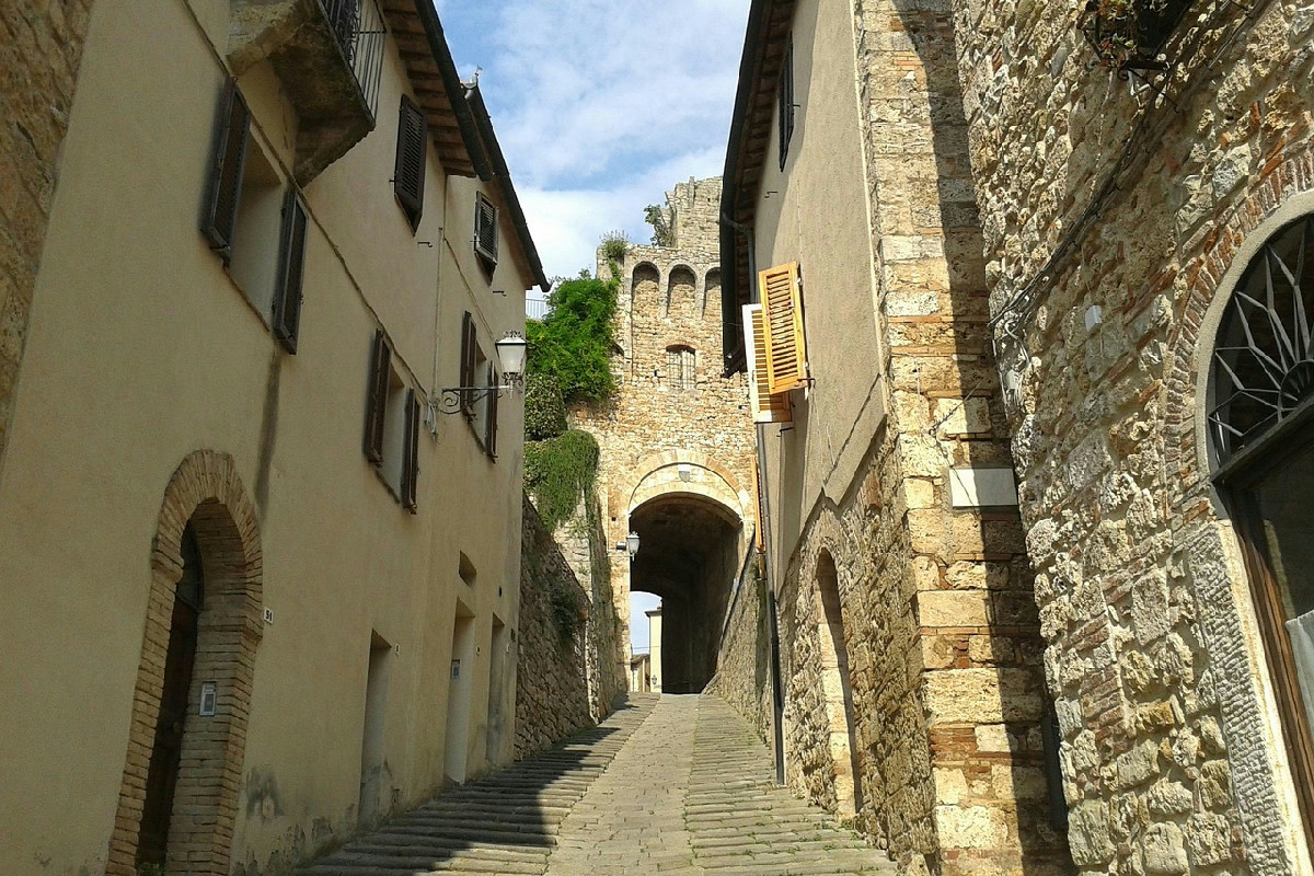 La via delle castagne in Toscana: un percorso tra boschi, aromi e tradizioni uniche