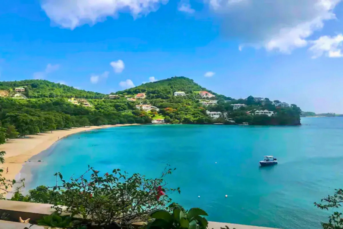 Grenada tra vulcani attivi, tracce storiche e spiagge turchesi dal fascino unico dei Caraibi